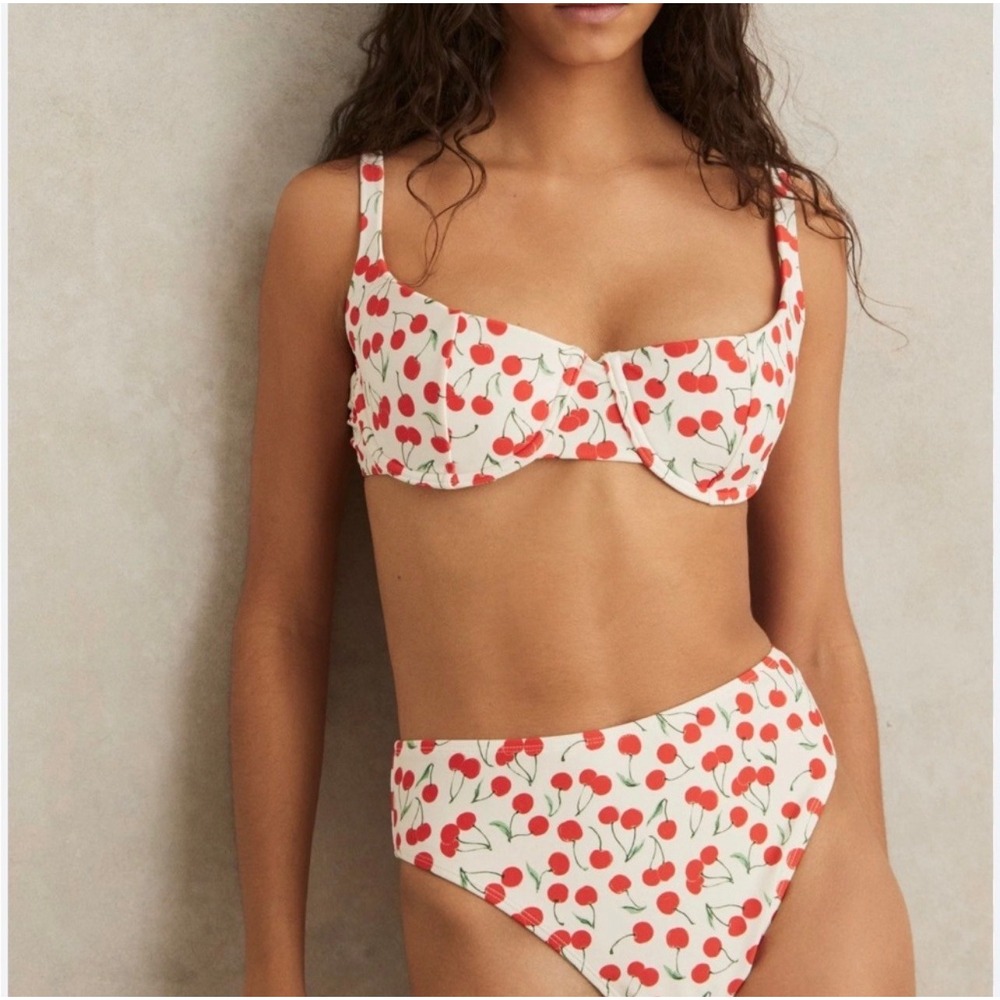 Good American Cherries Bikini Set Women Medium White Snow Anthropologie NWOT